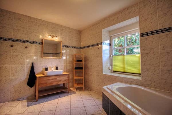 Wintergartenwohnung - Badezimmer